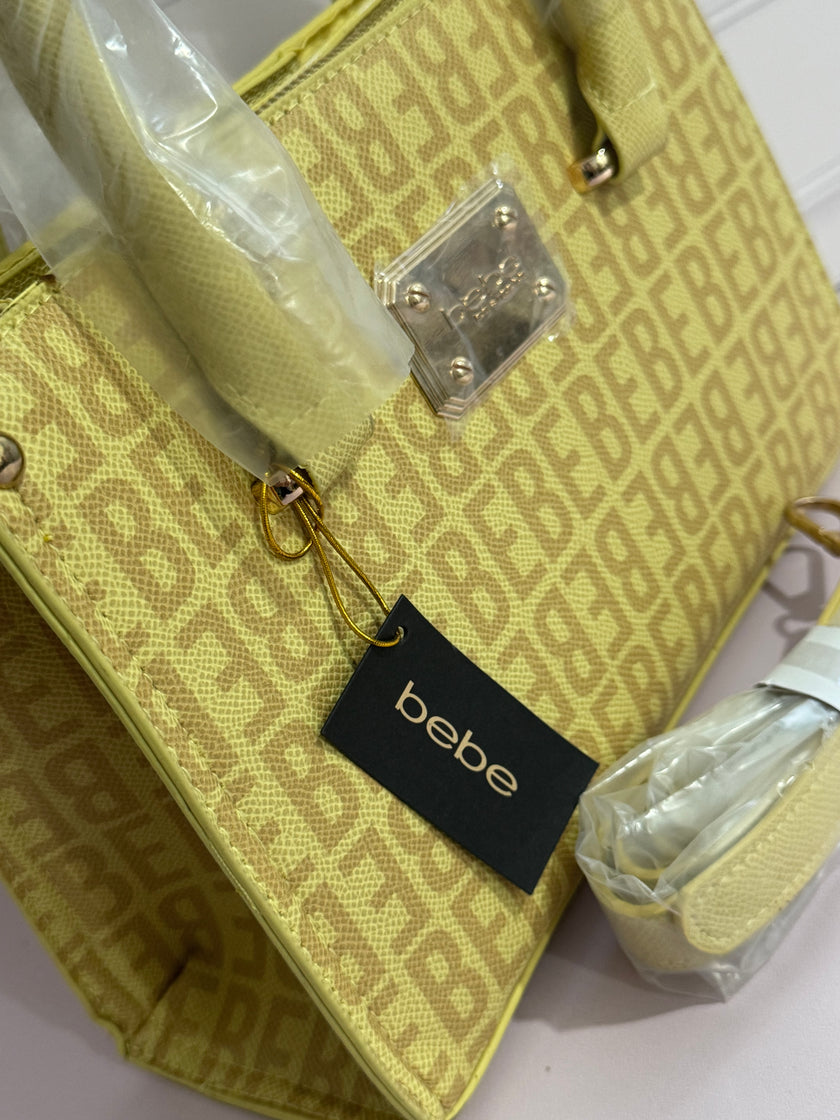 BOLSA BEBE CLUTCH AMARILLA