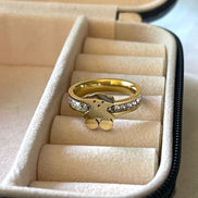 ANILLO OSO CON ZIRCONIA