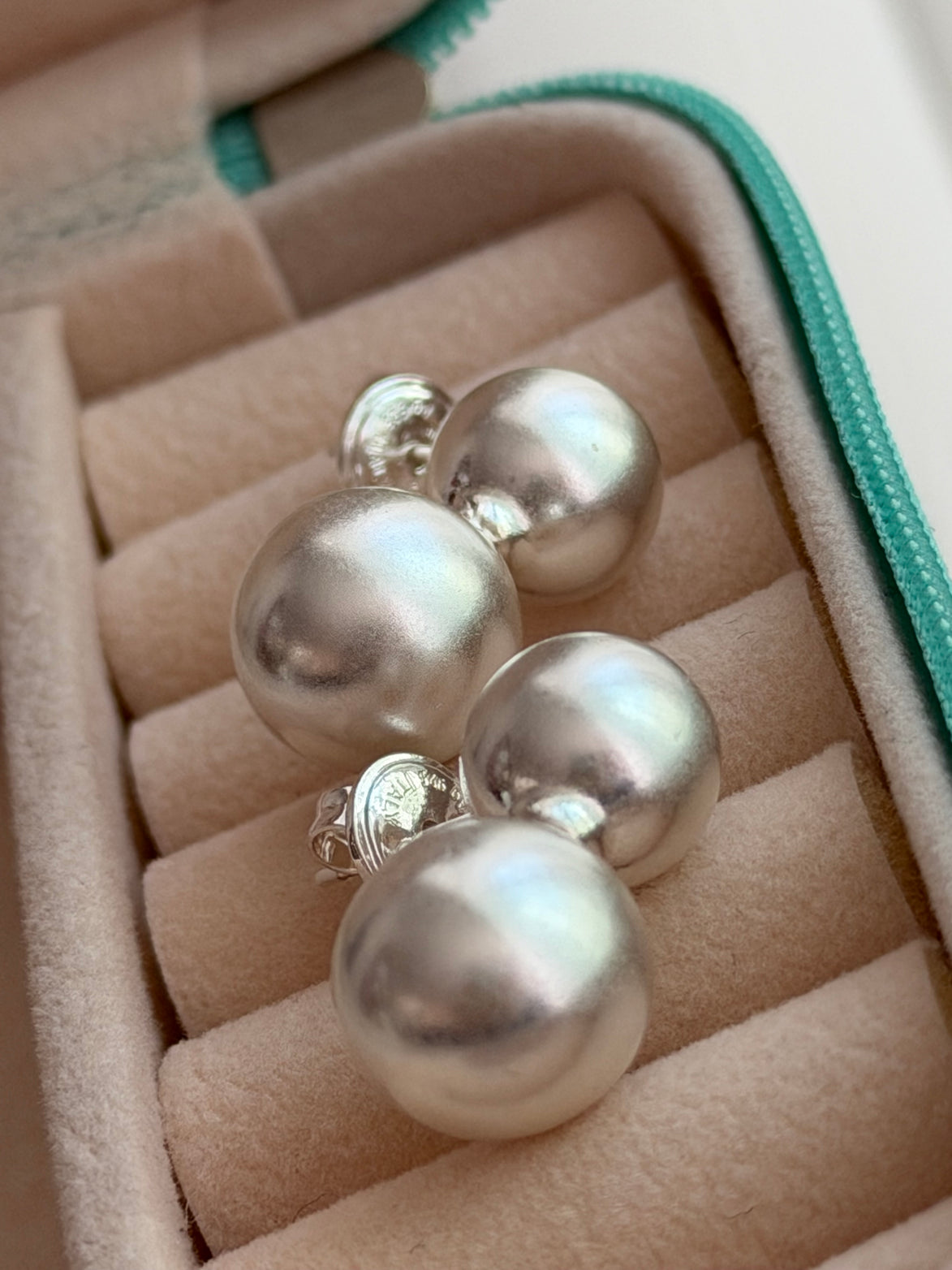 ARETE DOBLE BOLA TFFANY