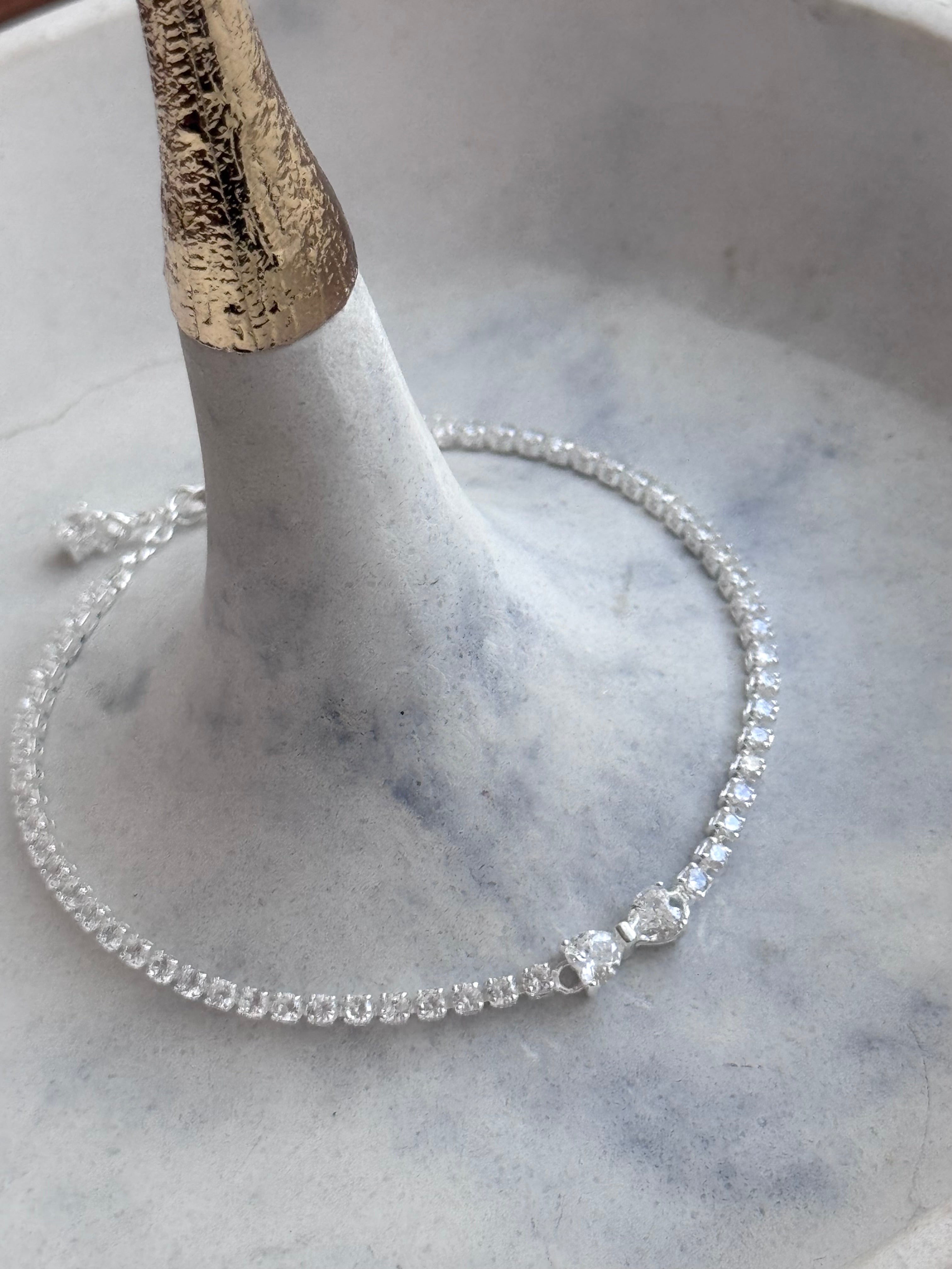 PULSERA MOÑO DE CRISTAL BLANCO