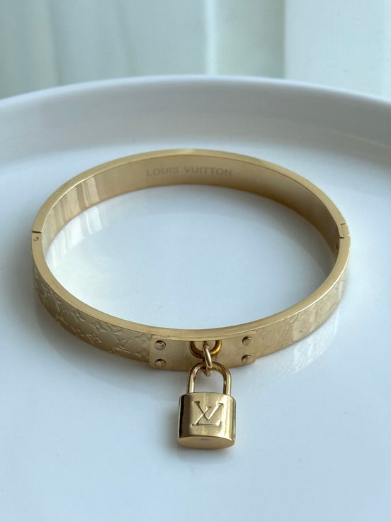 BRAZALETE CANDADO LV