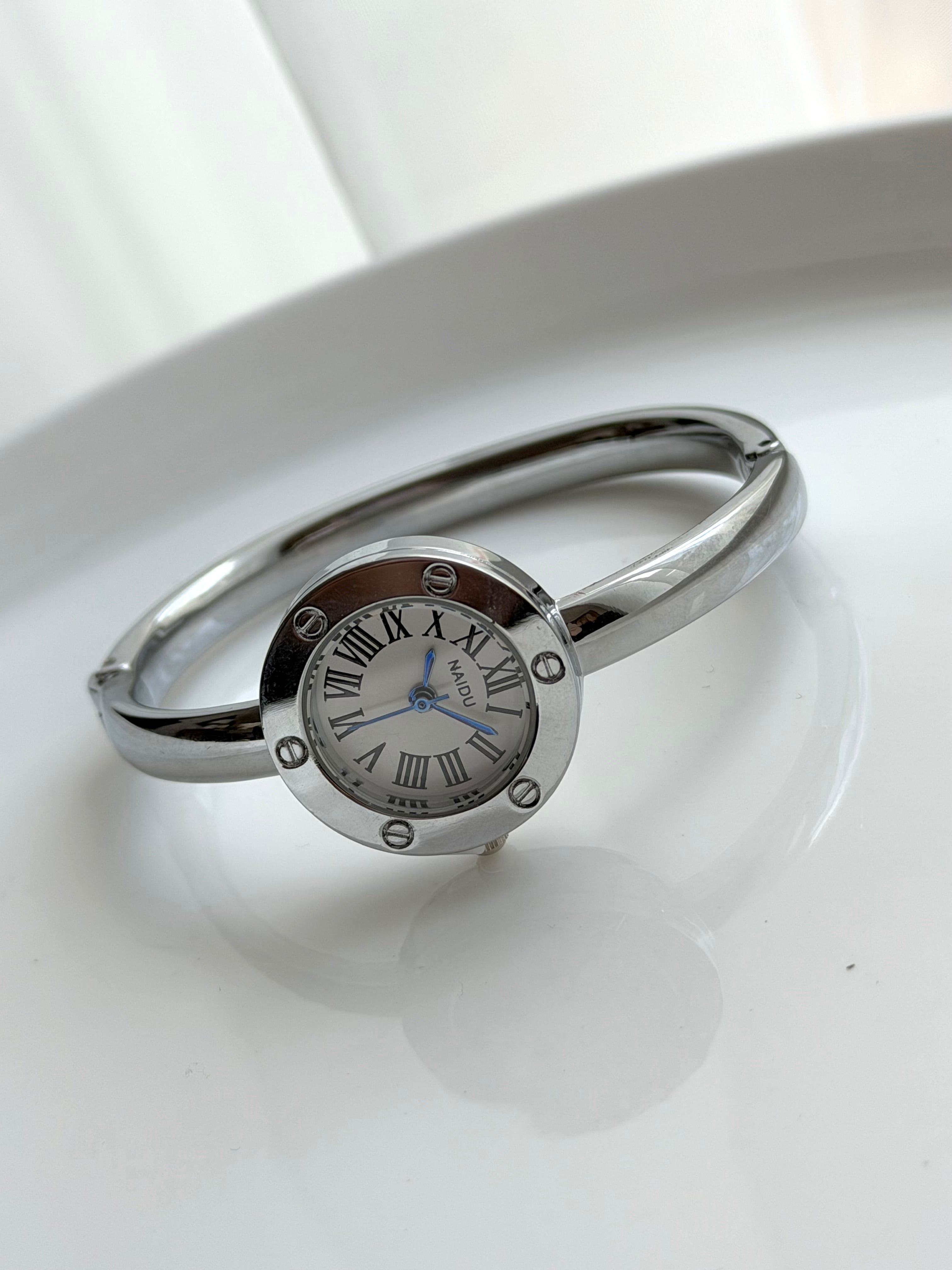 RELOJ PULSERA TORNILLO
