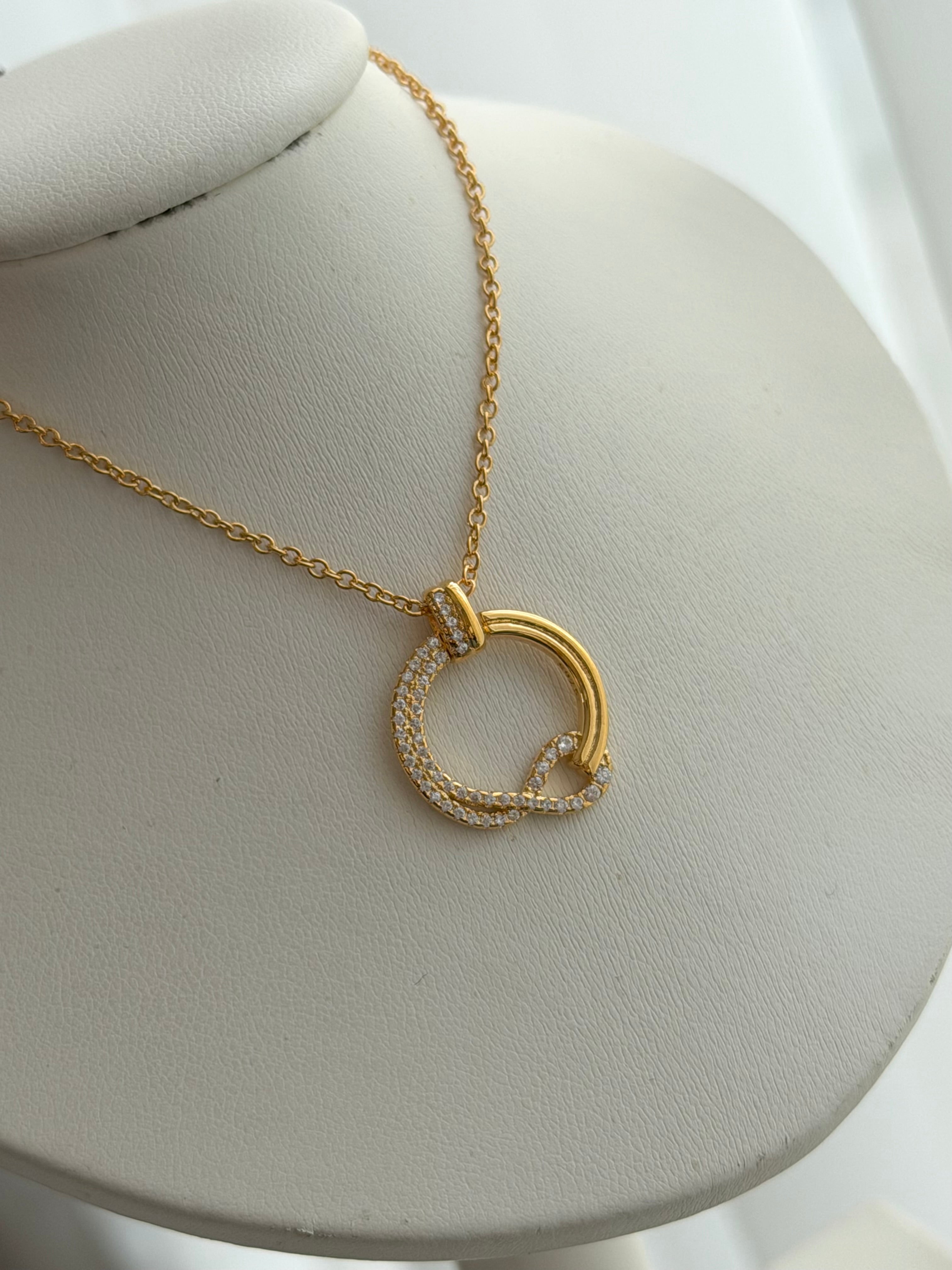 COLLAR CÍRCULO NUDO