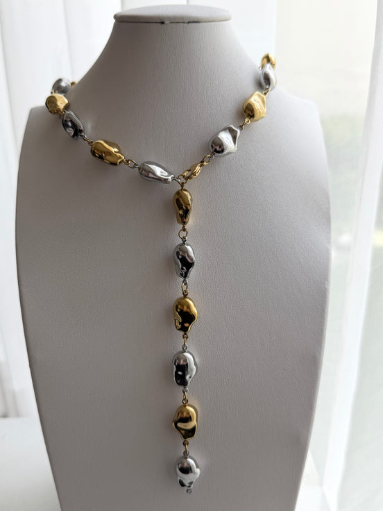 COLLAR CORBATERO