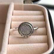 ANILLO CIRCULAR CON ZIRCONIAS