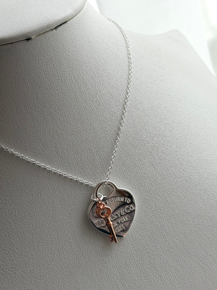 COLLAR CORAZON LLAVE
