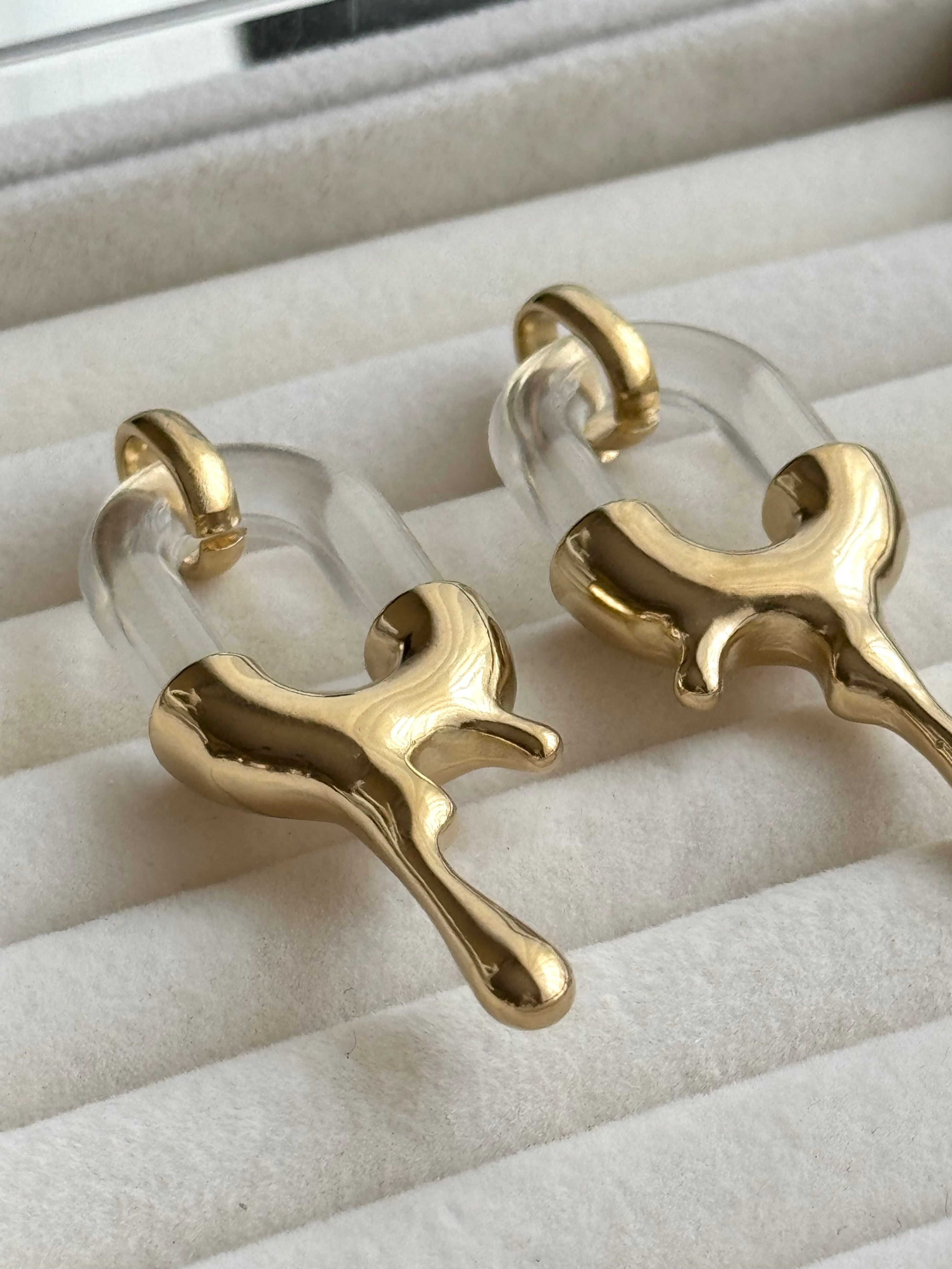 ARETE OVAL CON GOTAS