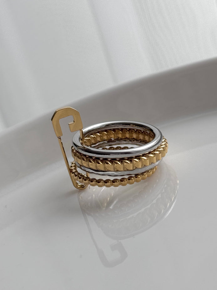 ANILLO CON BROCHE