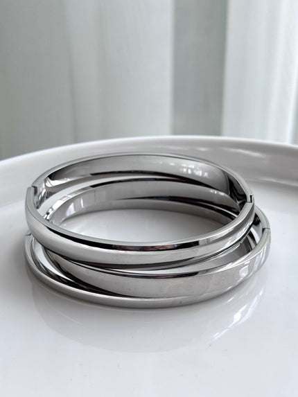 TRÍO DE BRAZALETES PLATEADO