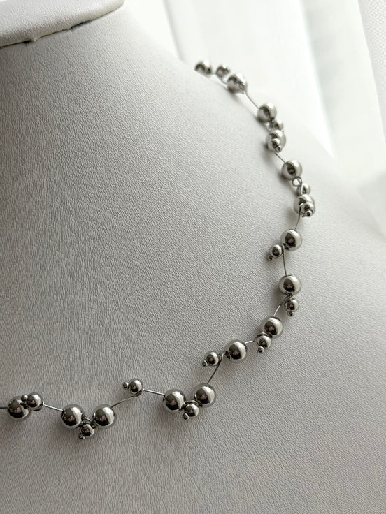 COLLAR BOLITAS