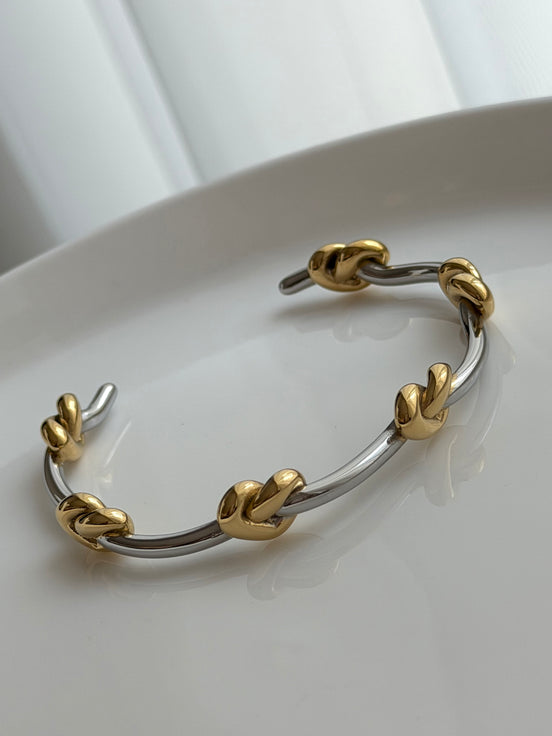 BRAZALETE ABIERTO NUDOS
