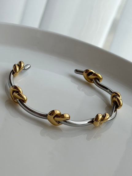 BRAZALETE ABIERTO NUDOS