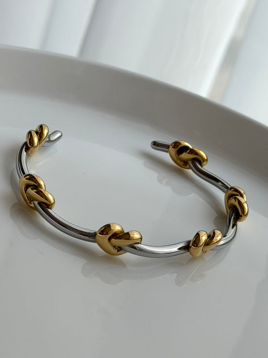 BRAZALETE ABIERTO NUDOS