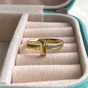 ANILLO T CON ZIRCONIA