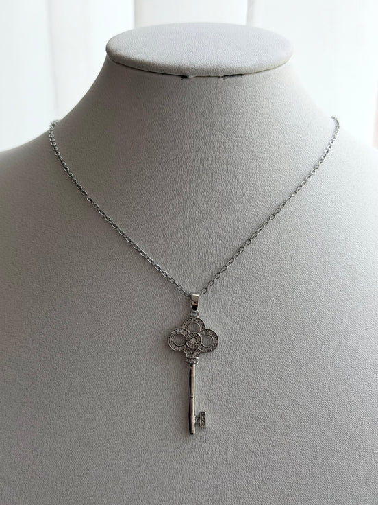 COLLAR LLAVE