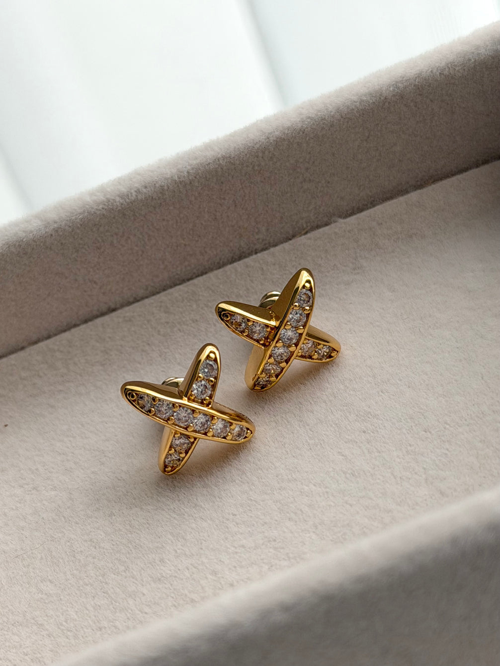 ARETES X