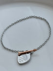 PULSERA DELGADA BROCHE CORAZON CON FLECHA