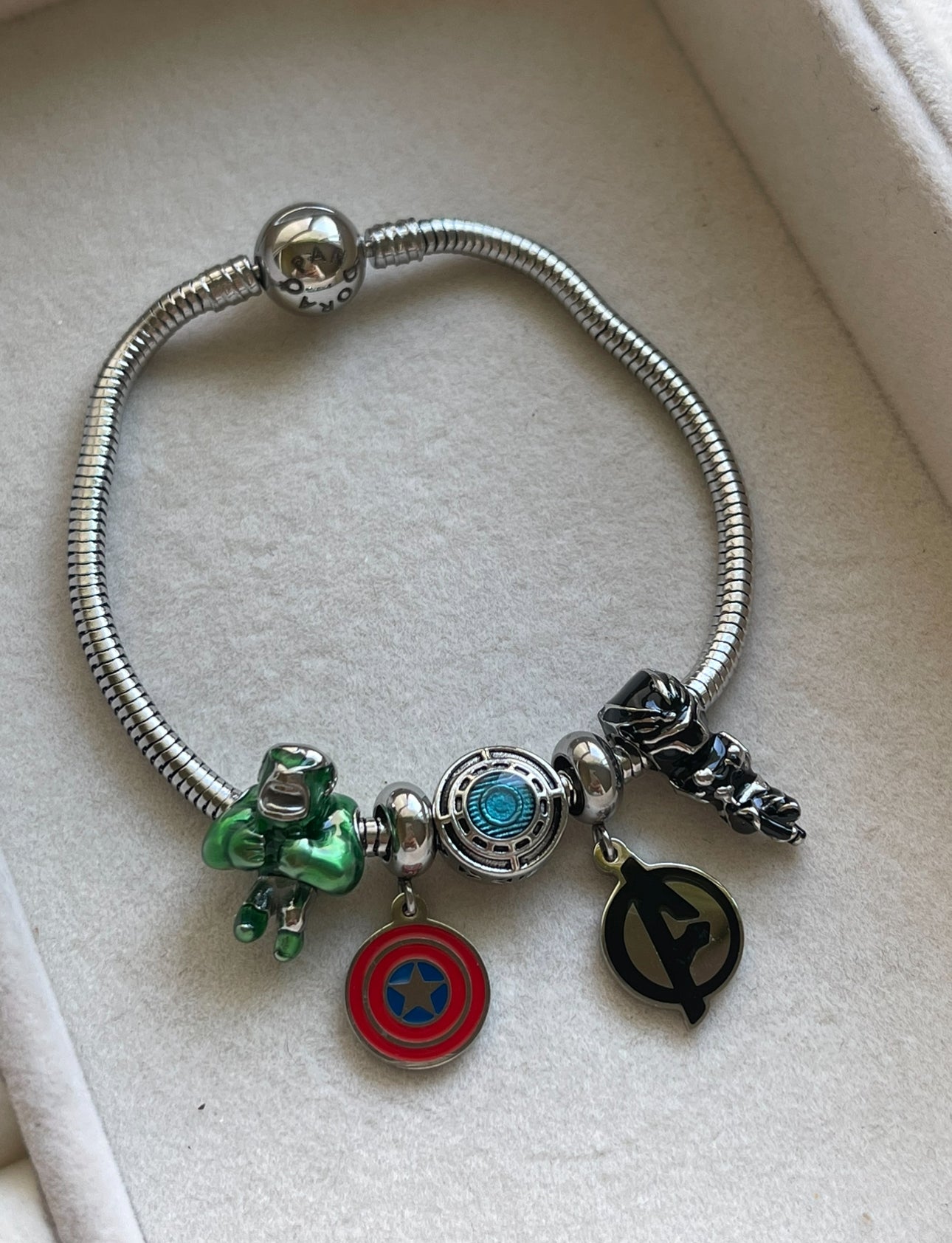 PULSERA CHARMS SUPER