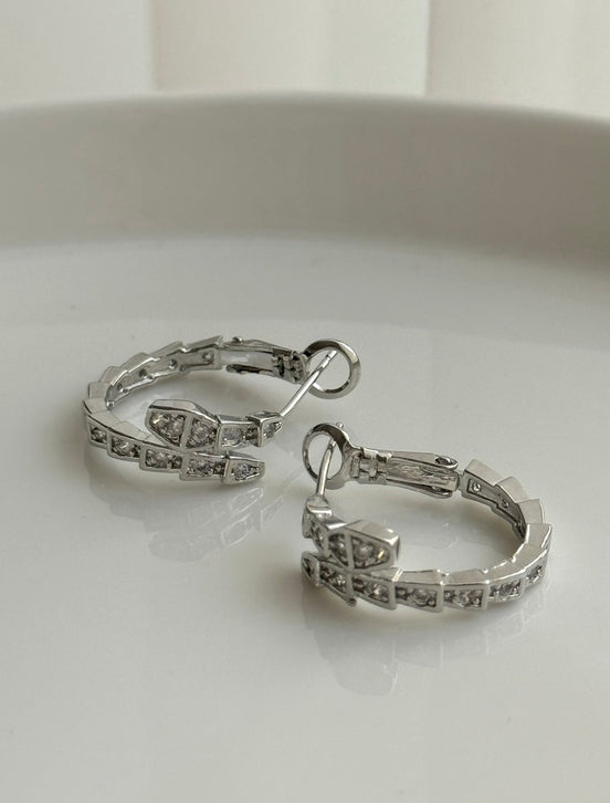 ARRACADA SERPIENTE CON CRISTAL