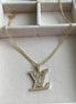 COLLAR INICIALES LV