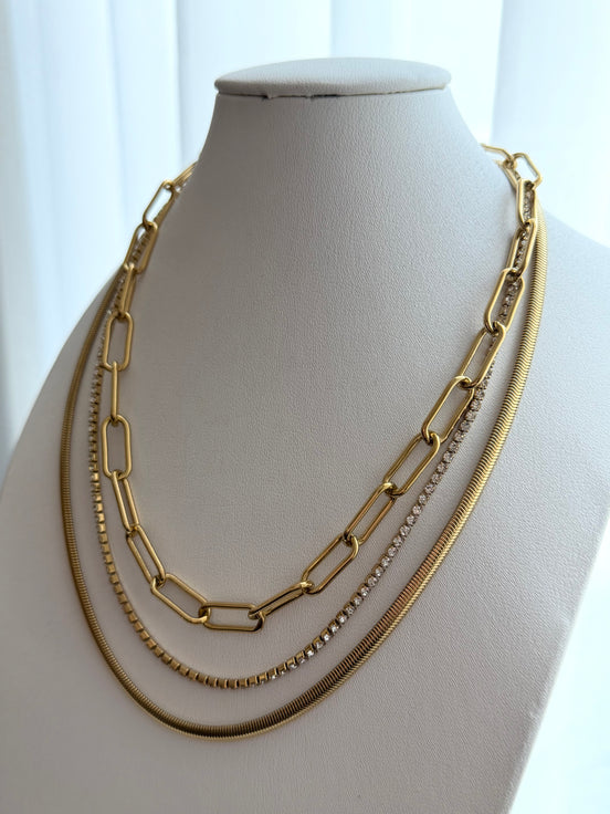 COLLAR TRIPLE CADENA