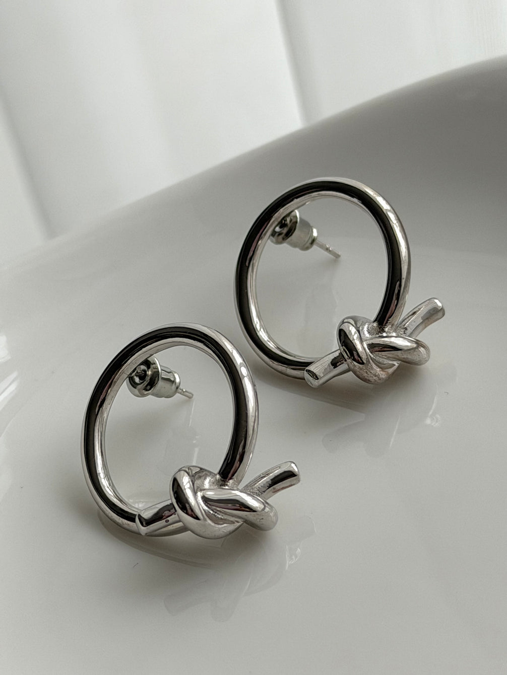 ARETE NUDO