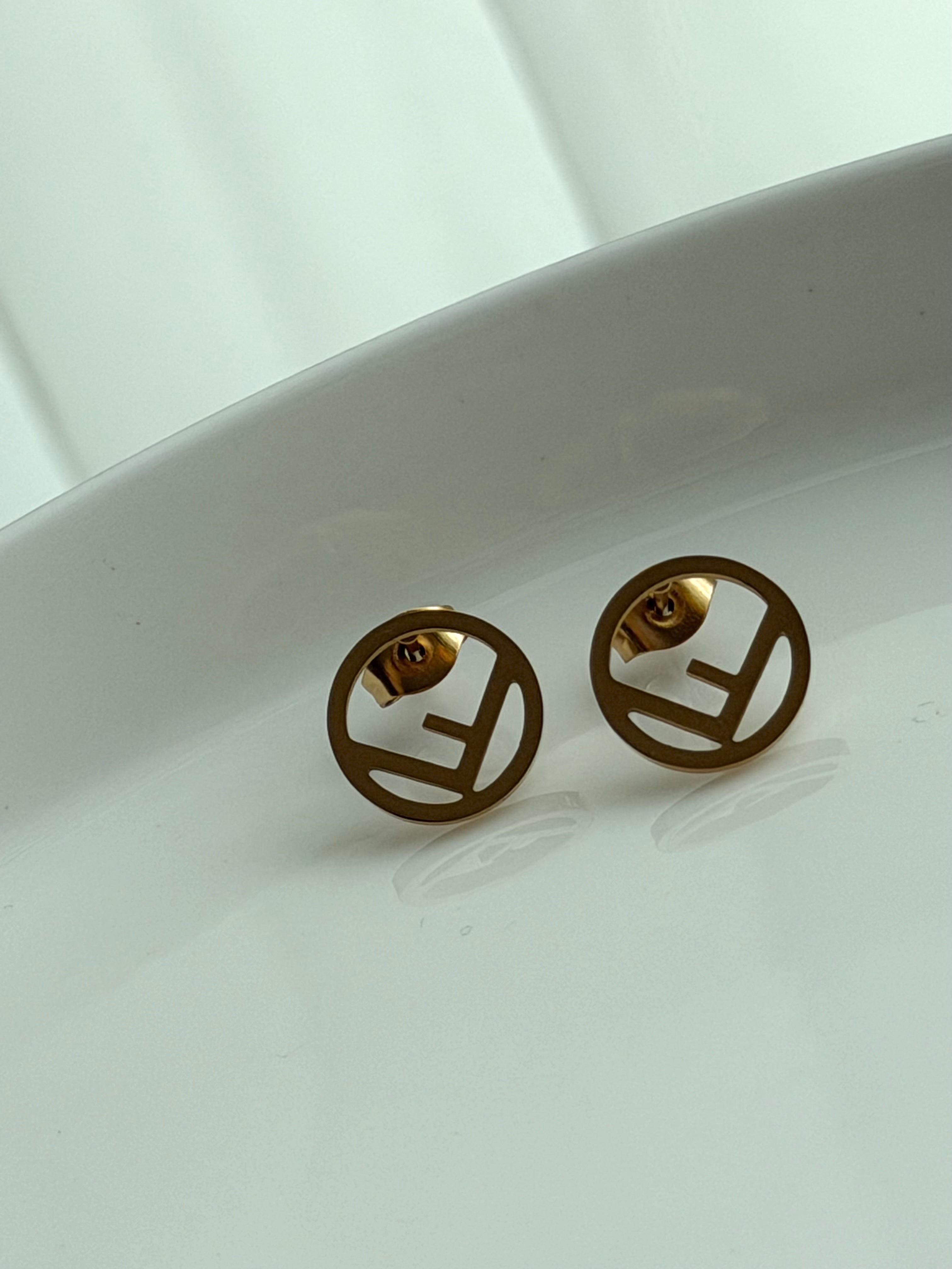 ARETE F
