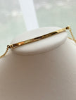 COLLAR T LISO CON GRABADO