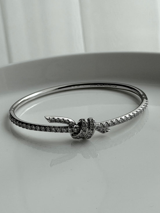 BRAZALETE NUDO