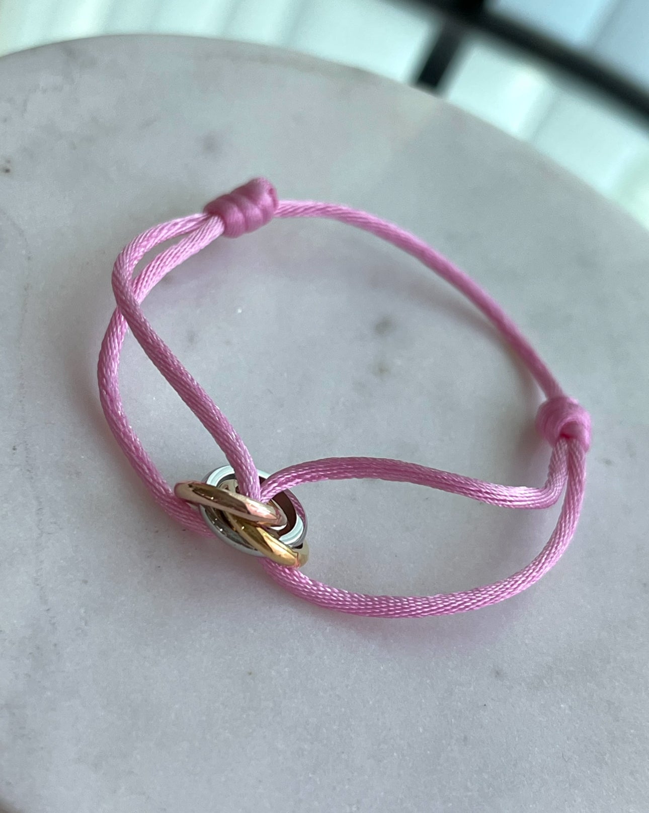 PULSERA HILO CARTIER