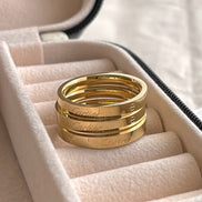TRÍO DE ANILLOS GRABADOS
