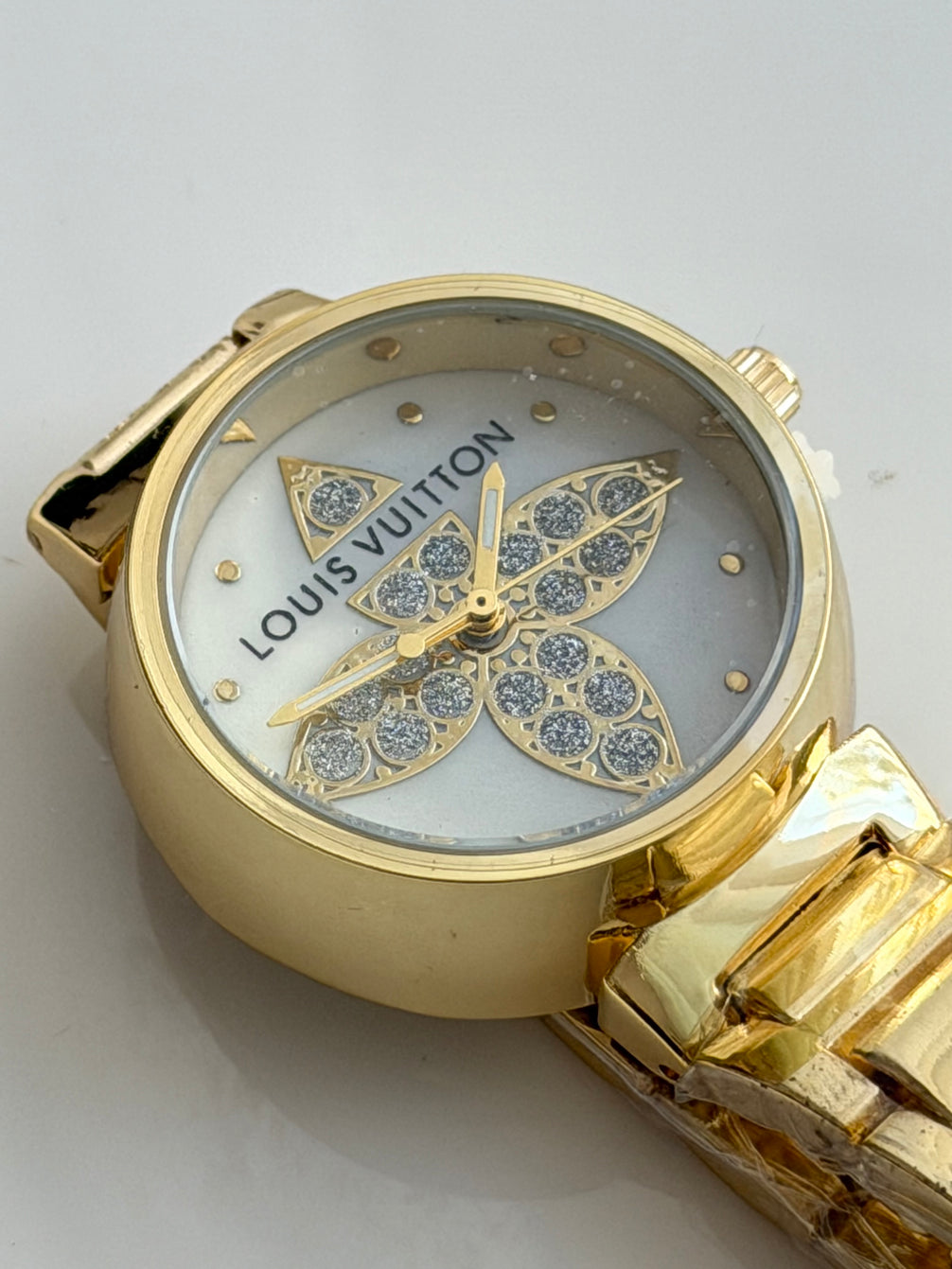 RELOJ LV