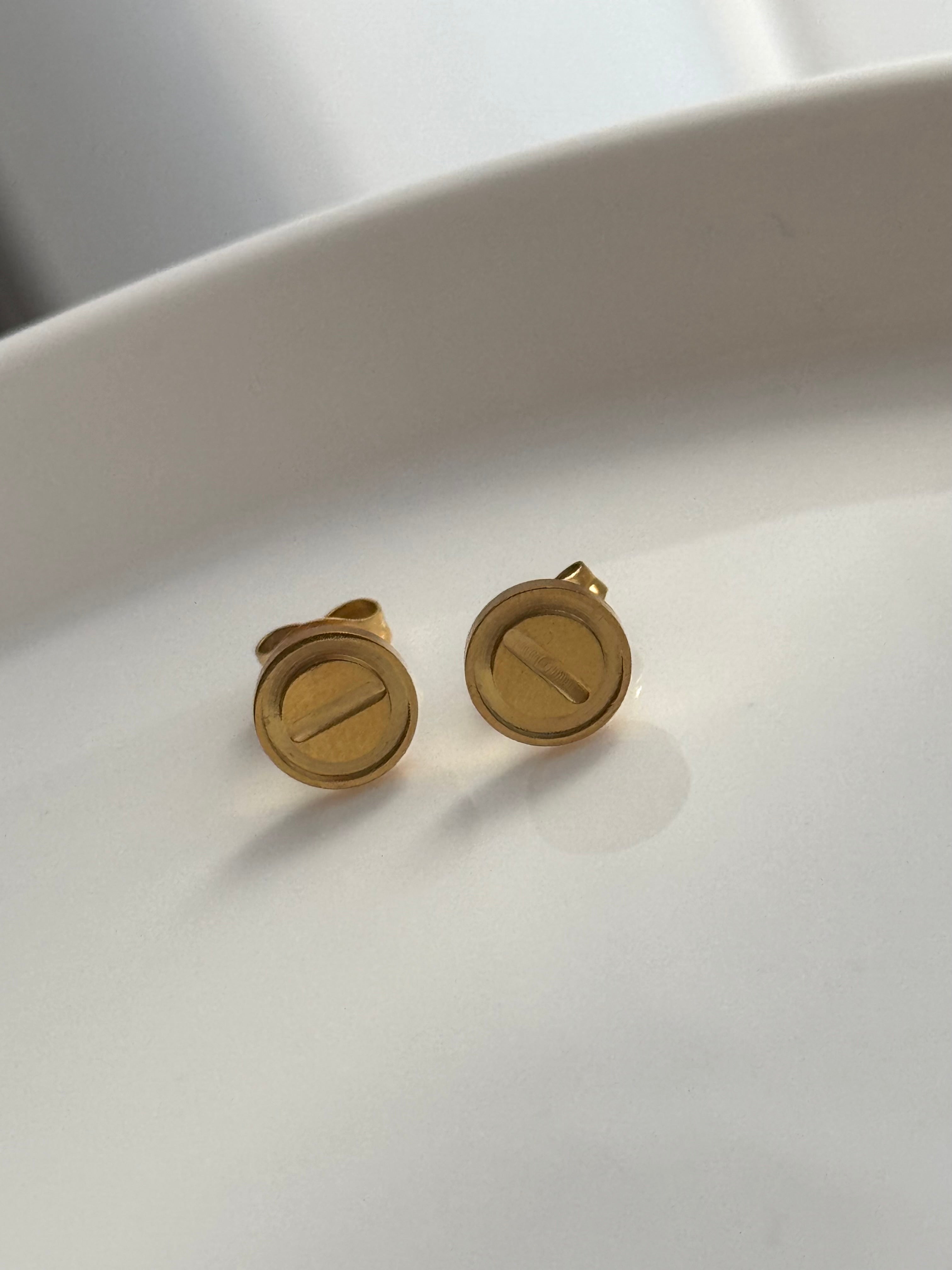 ARETES LOVE