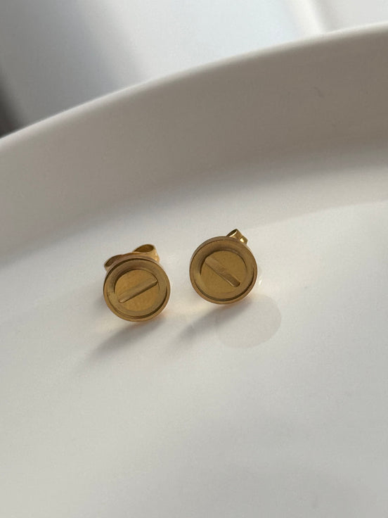 ARETES LOVE