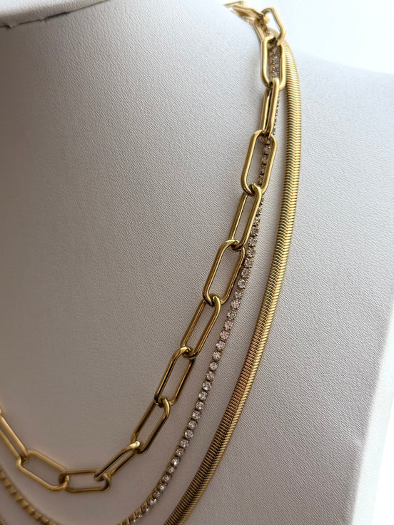 COLLAR TRIPLE CADENA