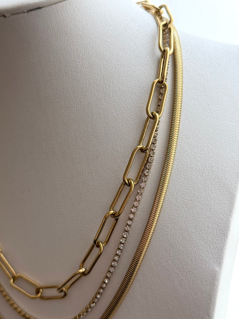COLLAR TRIPLE CADENA