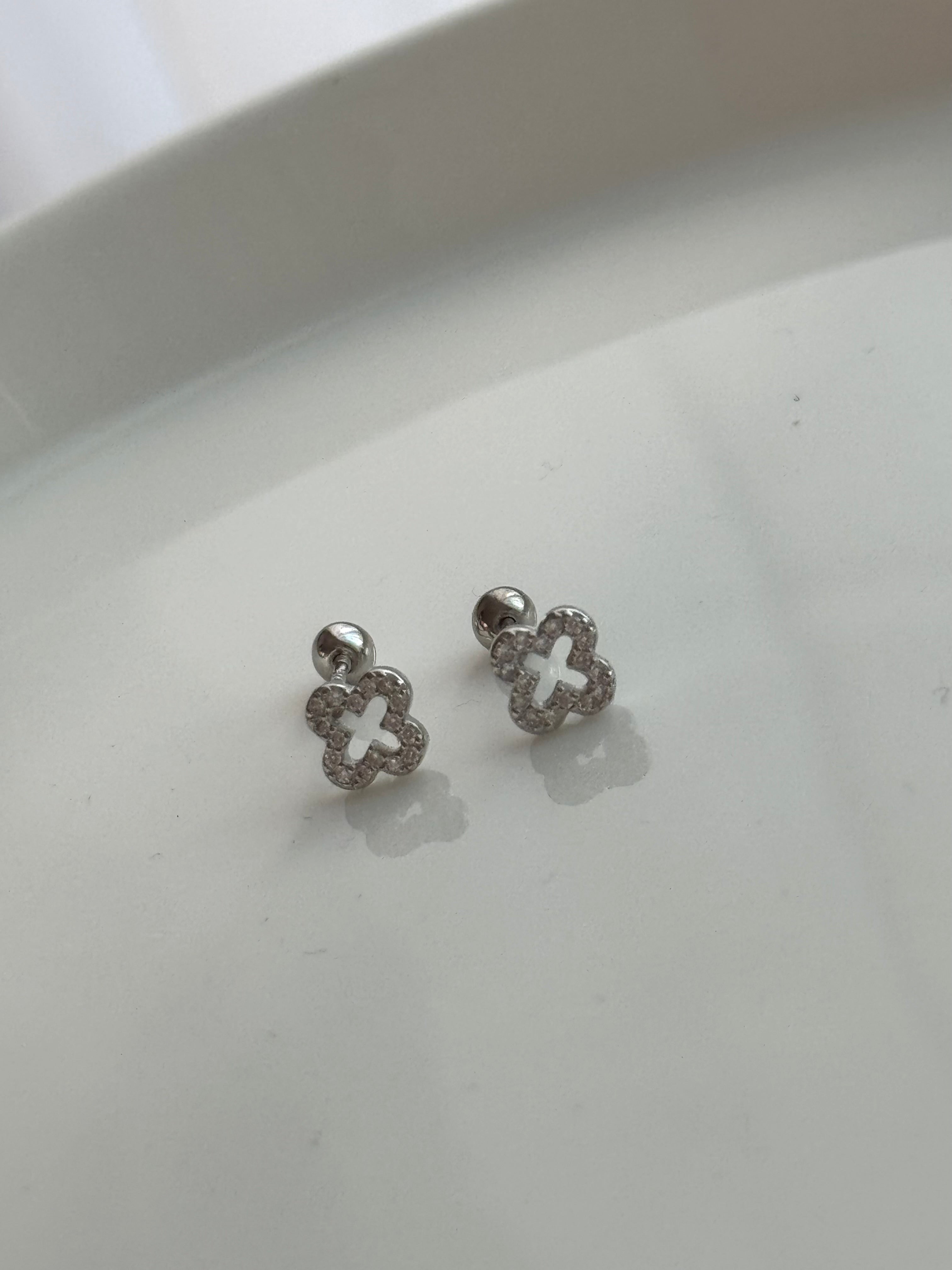 ARETE MINI TRÉBOL CON CRISTAL