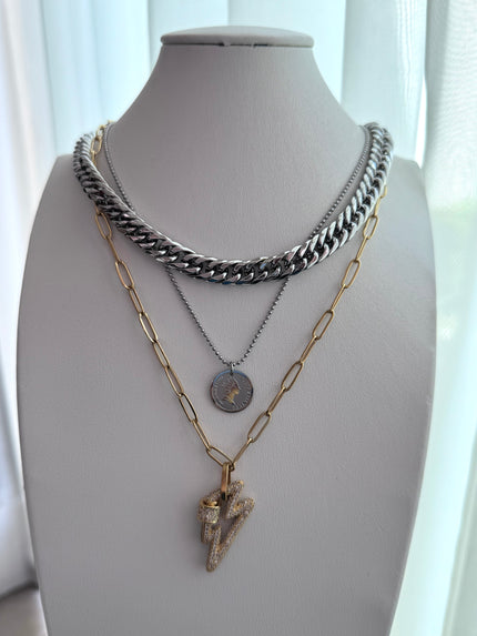 COLLAR TRIPLE RAYO DORADO