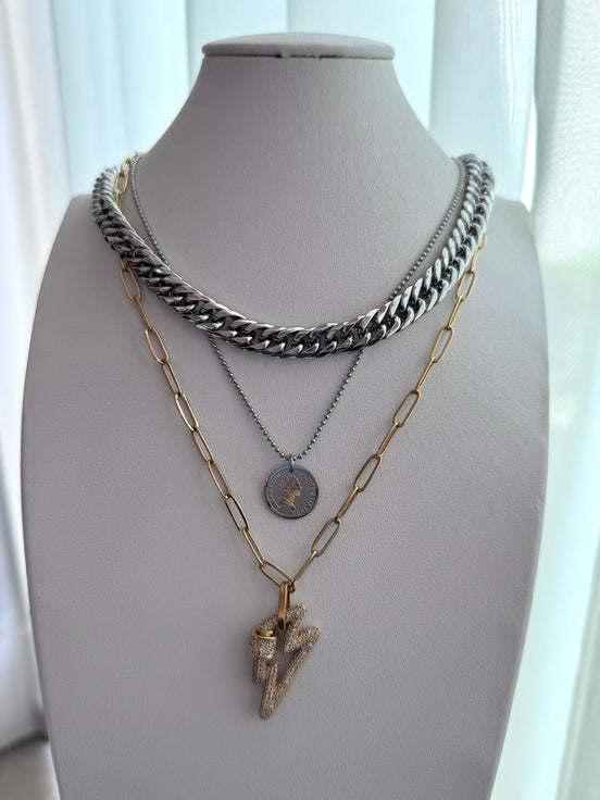COLLAR TRIPLE RAYO DORADO