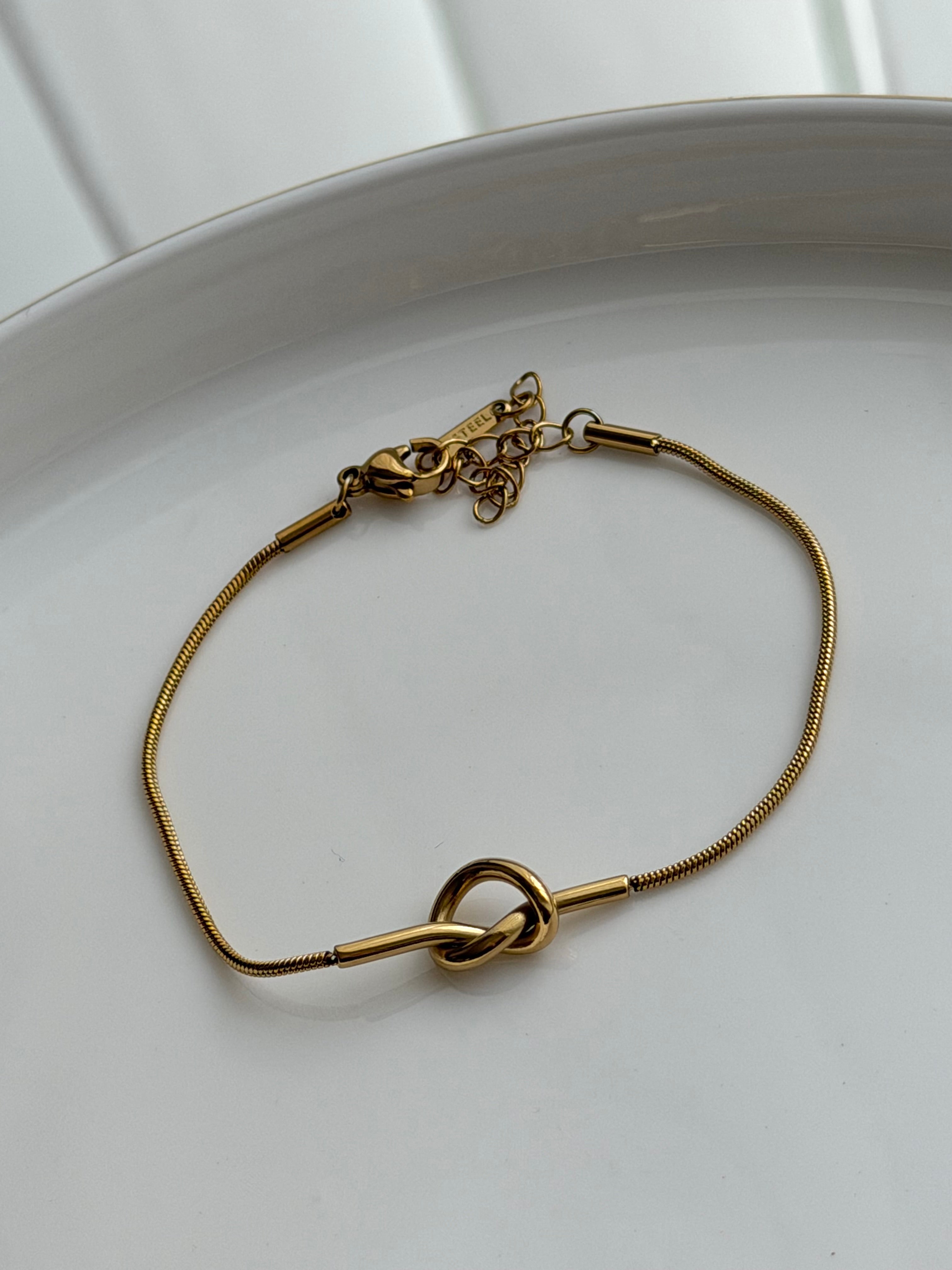 PULSERA NUDO