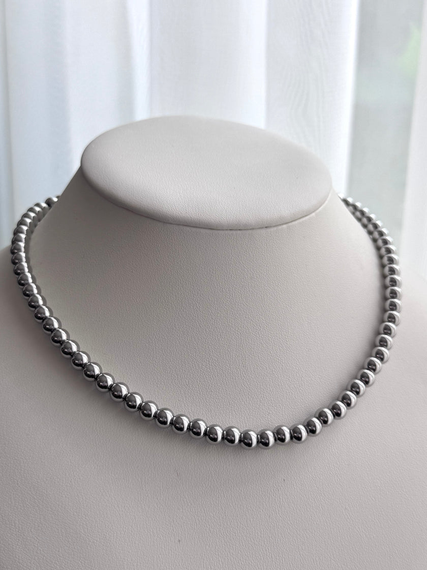 COLLAR BOLITAS