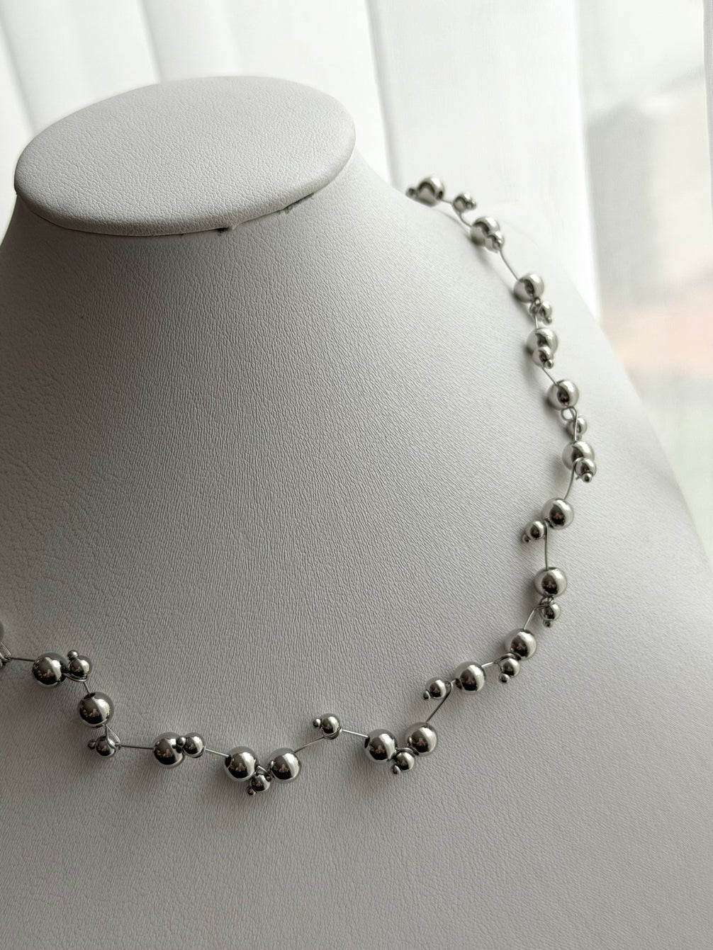 COLLAR BOLITAS