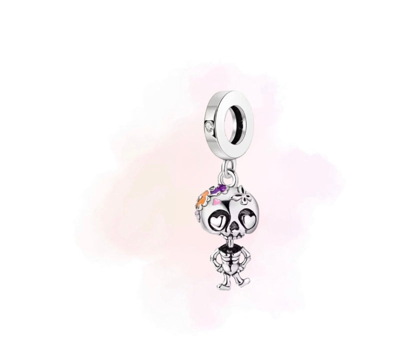 CHARM ESQUELETO MOVIBLE