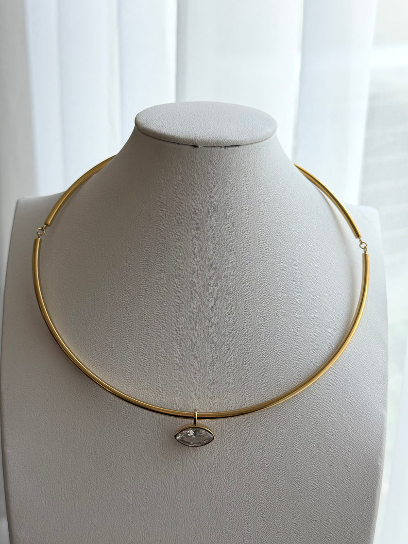 COLLAR ARO DIJE OJO