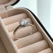 ANILLO ZIRCONIA GRANDE