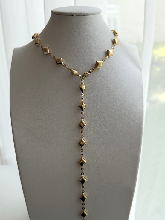 COLLAR CORBATERO