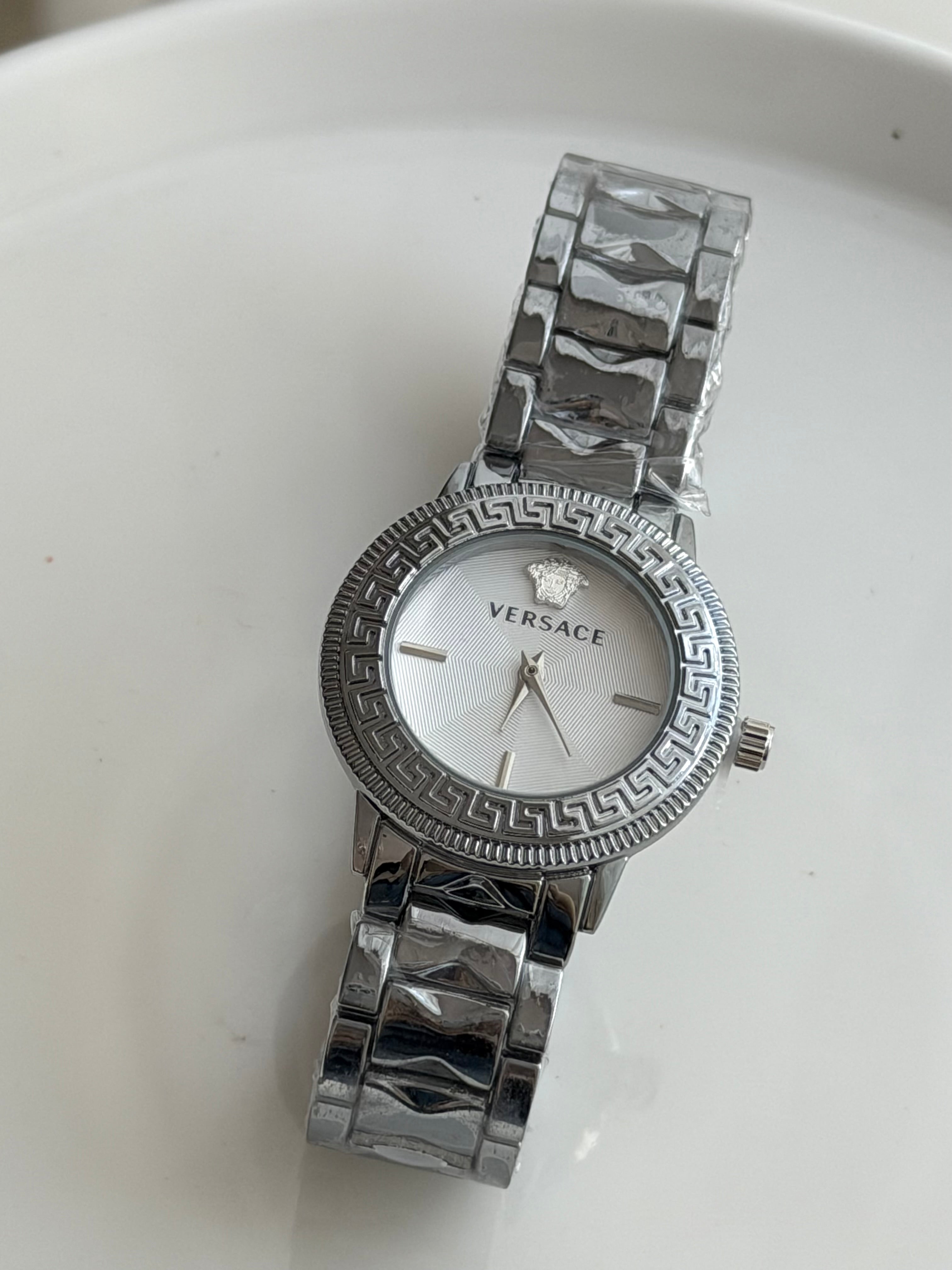 RELOJ MEDUSA