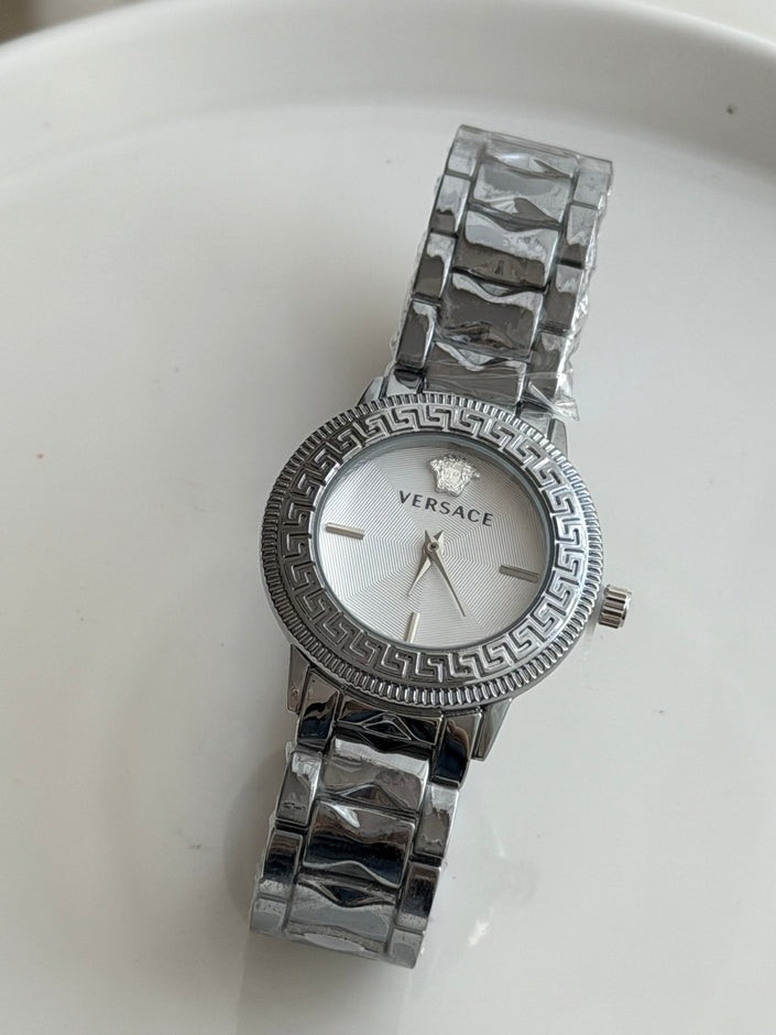 RELOJ MEDUSA