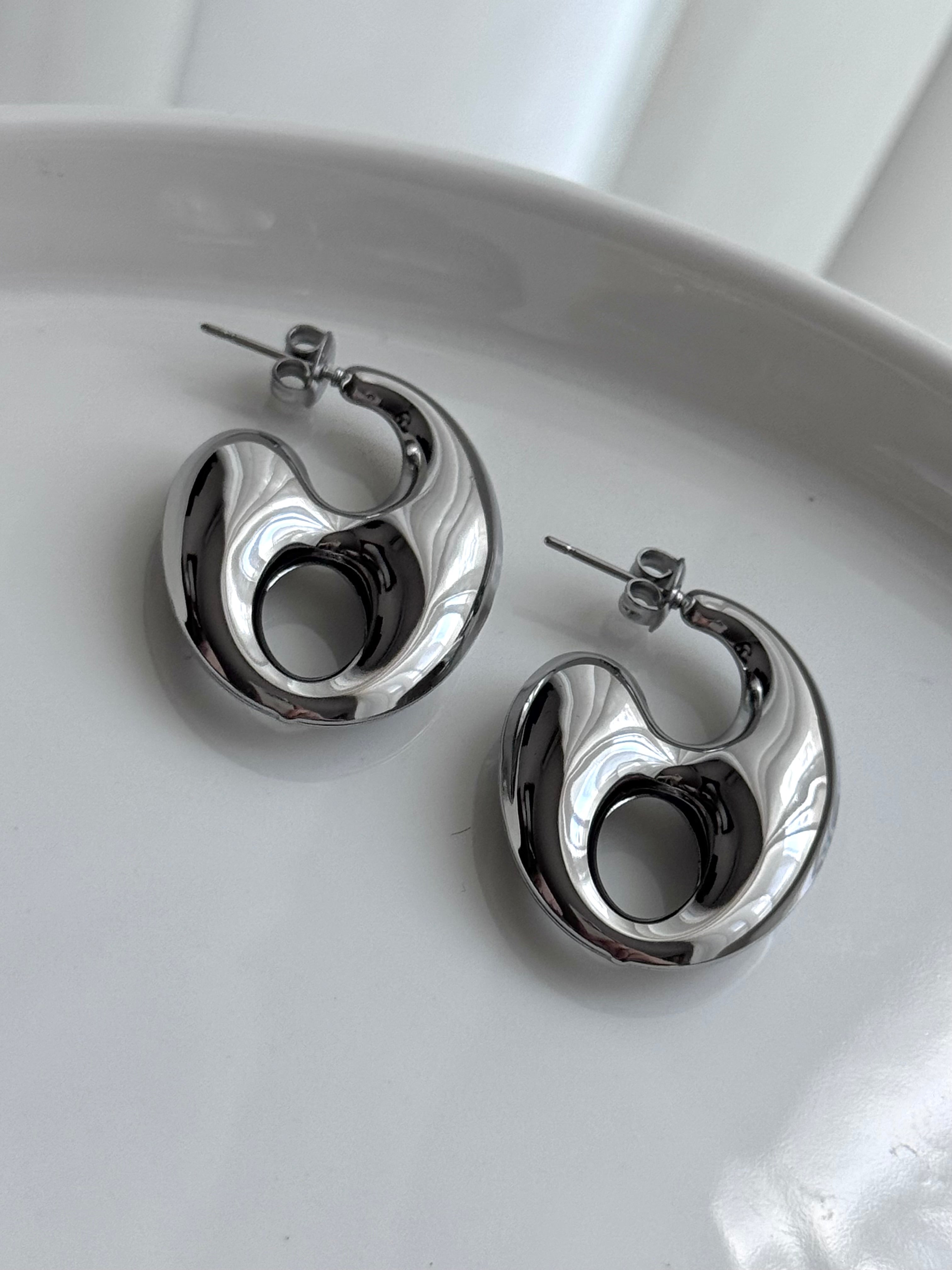 ARETE OVAL