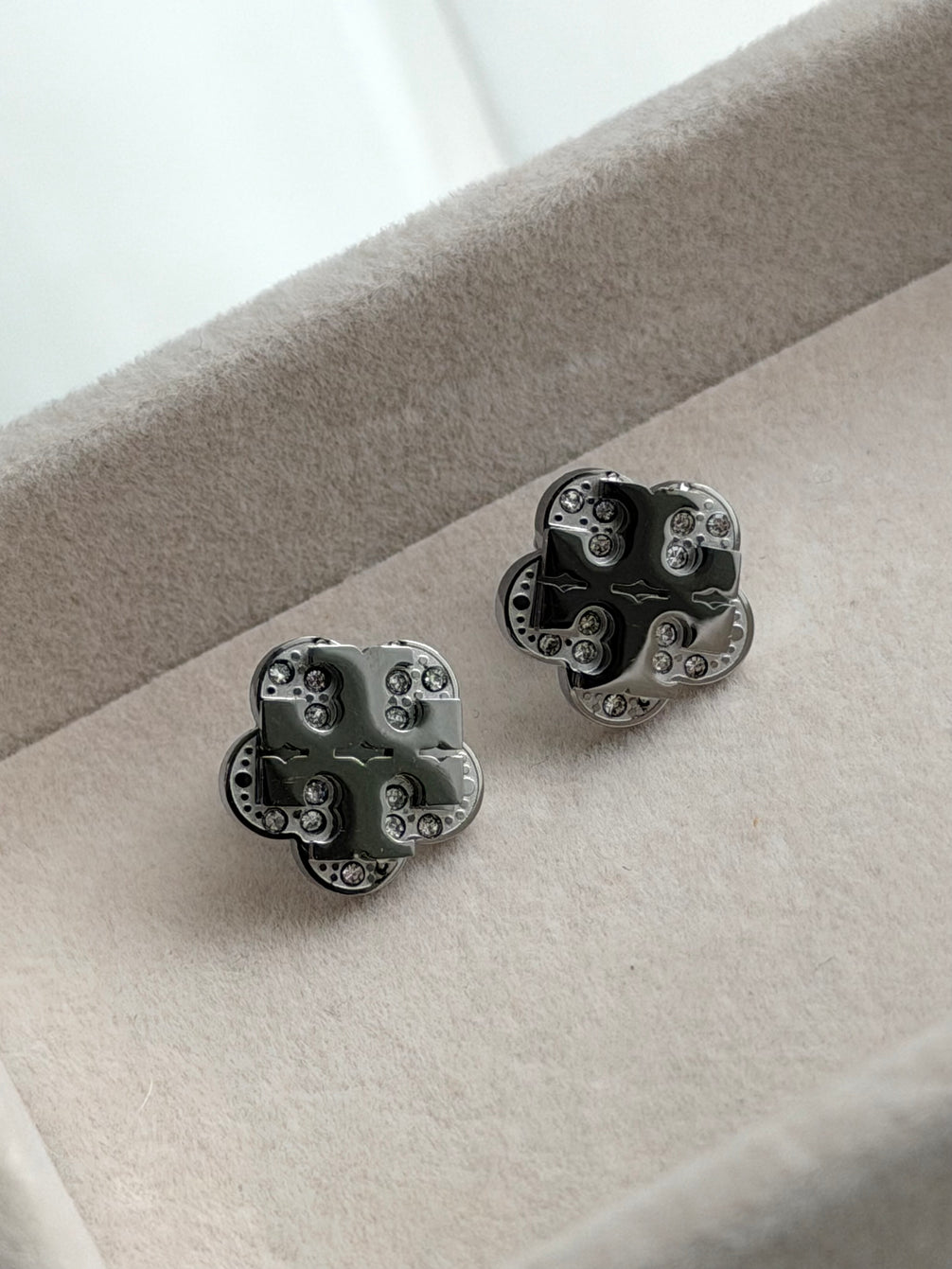ARETE TORY